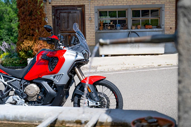 Ab ins Motorradparadies mit einer MV Agusta