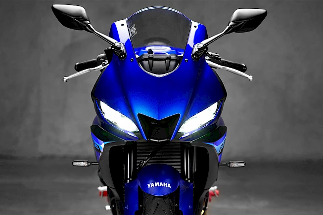 Yamaha R3