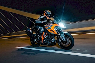 KTM 1290 Super Duke GT 2023