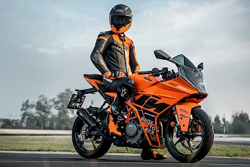 KTM RC 390 2023