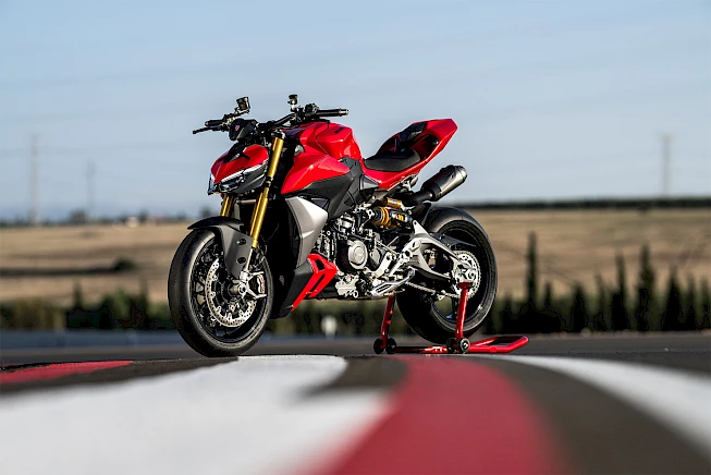 Ducati Streetfighter V2