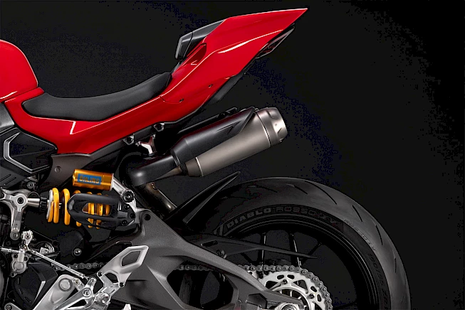 Ducati Streetfighter V2