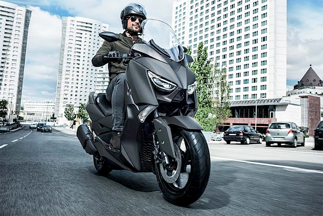 YAMAHA XMAX 300