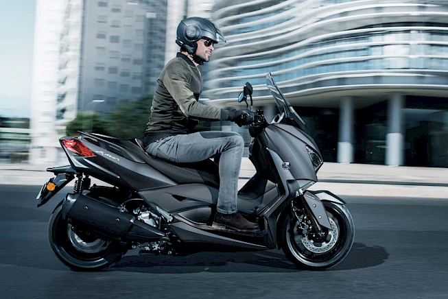 YAMAHA XMAX 300