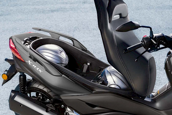 YAMAHA XMAX 300